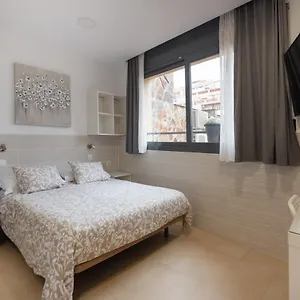 https://hostal-house.topbarcelonahotels.com